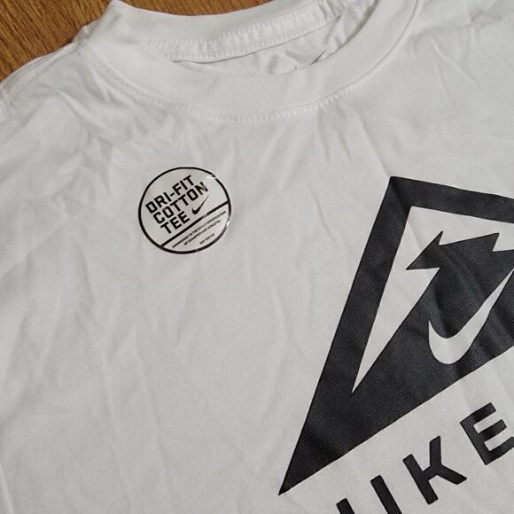 Nike Trail Dri-Fit Men's Running Shirt Short Sleeve White Black ACG Small S New - Picture 8 of 9